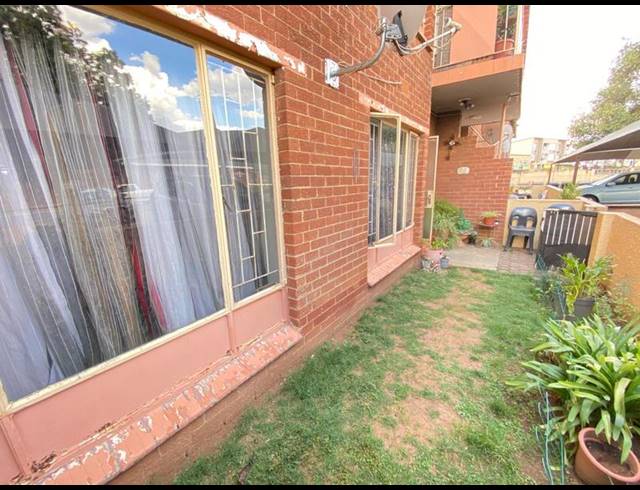 2 BEDROOM APARTMENT FOR SALE IN WITPOORTJIE